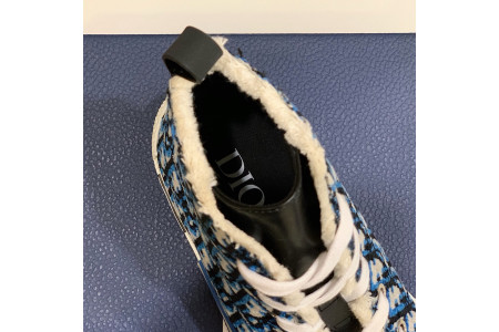 DR B23 Sneakers