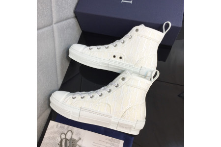 DR B23 Sneakers