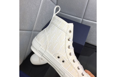 DR B23 Sneakers