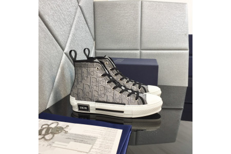 DR B23 Sneakers