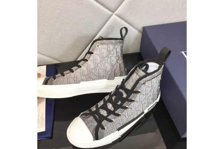 DR B23 Sneakers