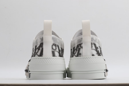 DR B23 Oblique Low Top Sneakers