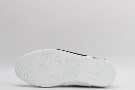 DR B23 Sneakers