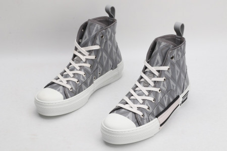 DR B23 Sneakers