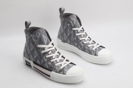 DR B23 Sneakers