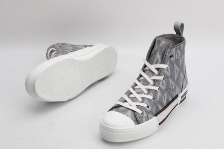 DR B23 Sneakers