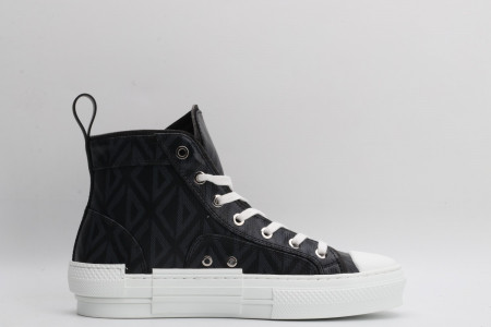 DR B23 Sneakers