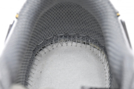 B*PE SNEAKER