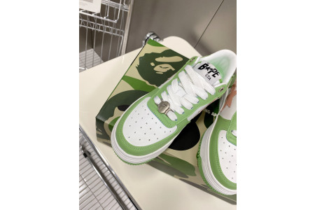 B*PE SNEAKER