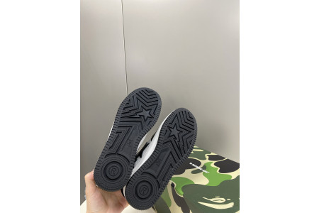 B*PE SNEAKER