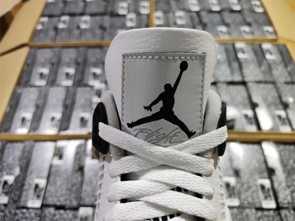 Jordan 4 Retro Military Black DH6927-111