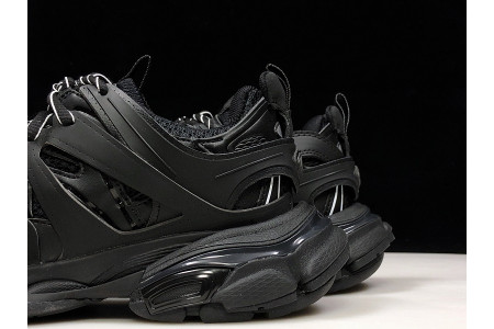 BLCG TRACK TRAINER ‘TRIPLE BLACK’ 542023 W1GB1 1000