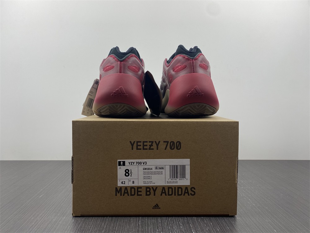 Adidas Yeezy 700 V3 Fade Carbon GW1814