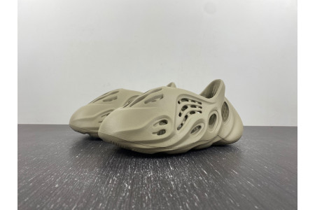 Adidas Yeezy Foam RNR Stone Salt GV6840