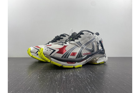 BLCG RUNNER SNEAKER 772774 W3RNY 0509