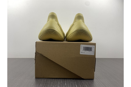 Adidas Yeezy Foam RNNR Sulfur GV6775