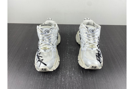 BLCG RUNNER SNEAKER 677402 W3RBQ 9010