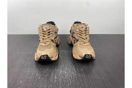 BLCG RUNNER SNEAKER 677403 W2RA5 0126