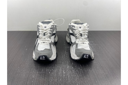 BLCG RUNNER SNEAKER 772774 W3RNY 9012