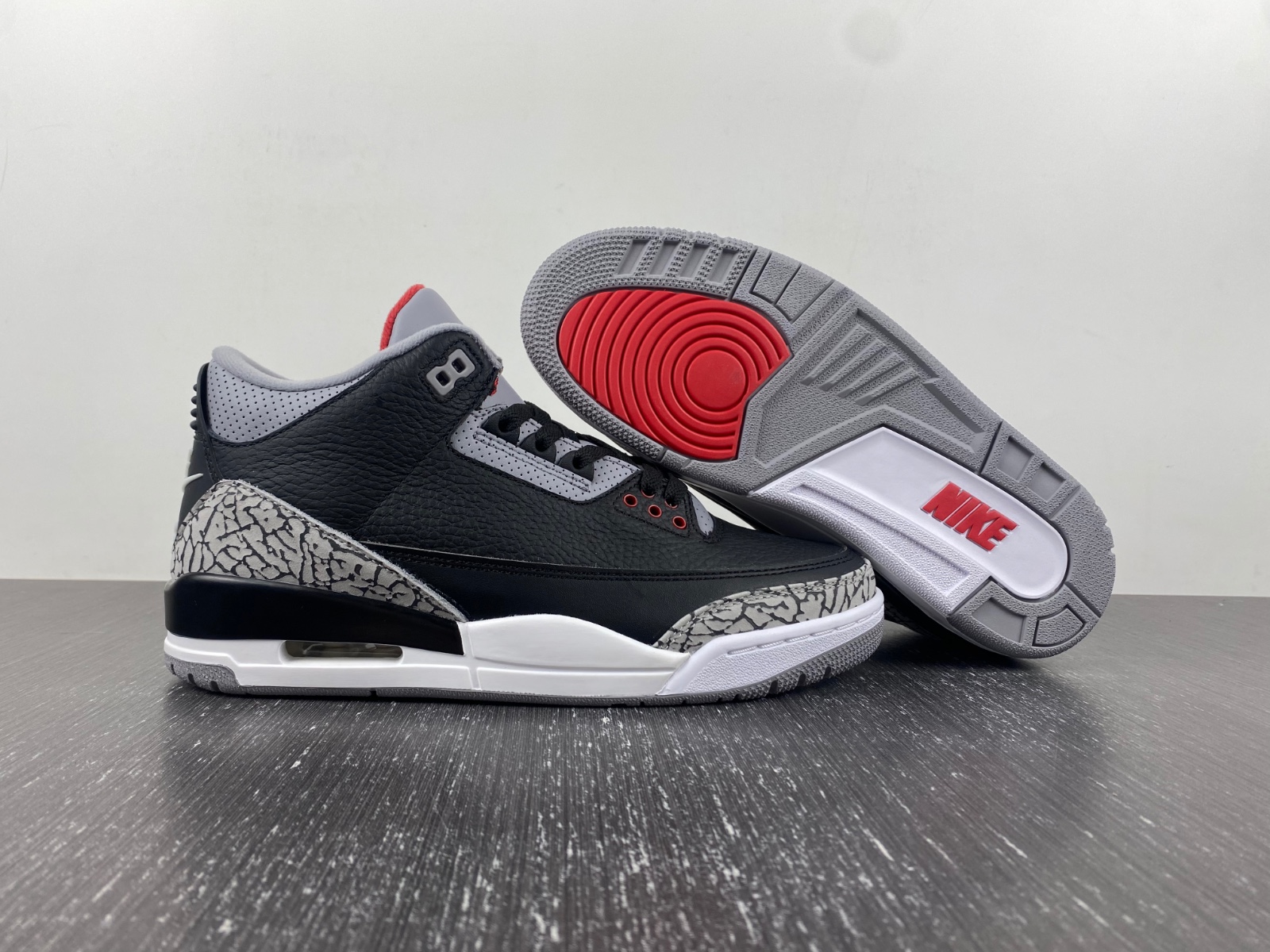 Air Jordan 3 Black Cement 854262-001