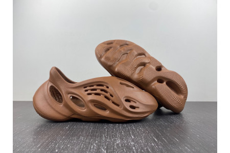 Adidas Yeezy Foam RNR Clay Red HP5335