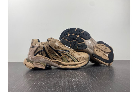 BLCG RUNNER SNEAKER 677403 W2RA5 0126