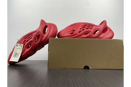 Adidas Yeezy Foam Red CW3355