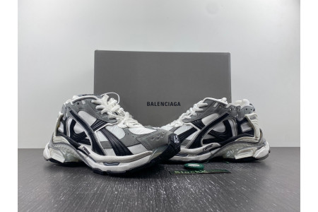 BLCG RUNNER SNEAKER 772774 W3RNY 9012