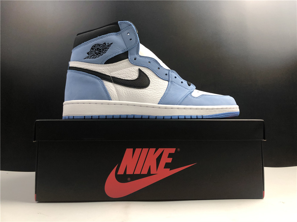 AIR JORDAN 1 RETRO HIGH WHITE UNIVERSITY BLUE BLACK 555088-134