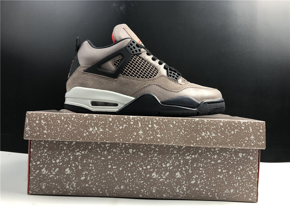 Air Jordan 4 Retro “Taupe Haze” DB0732-200