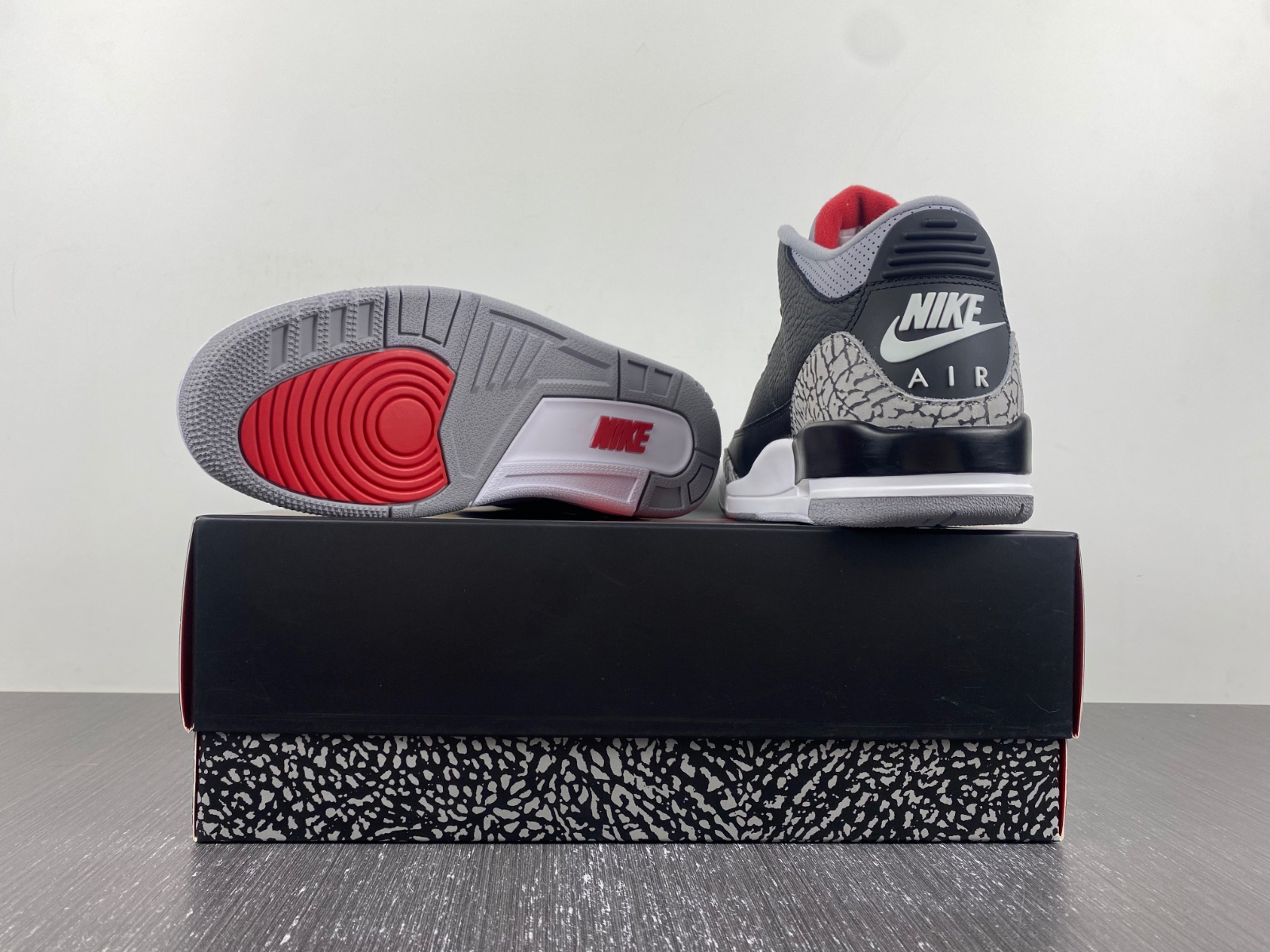 Air Jordan 3 Black Cement 854262-001