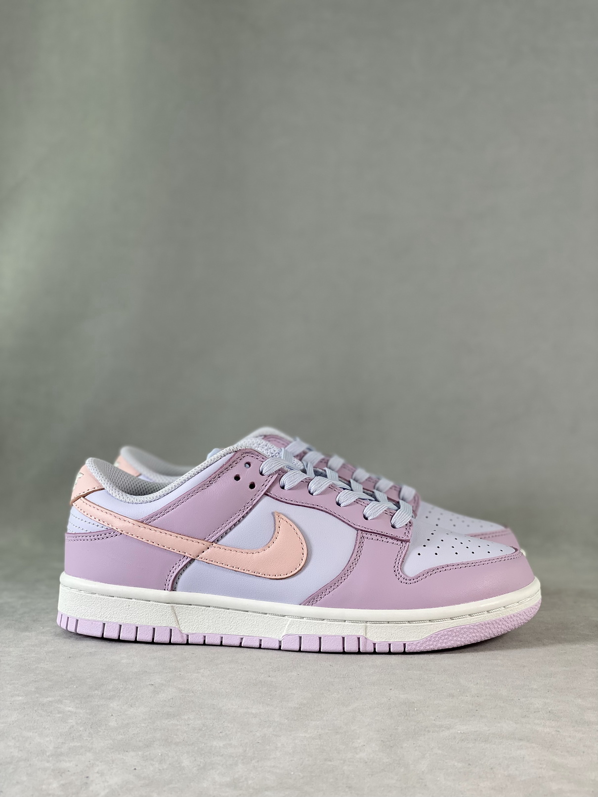 Nike Dunk Low Easter 2022