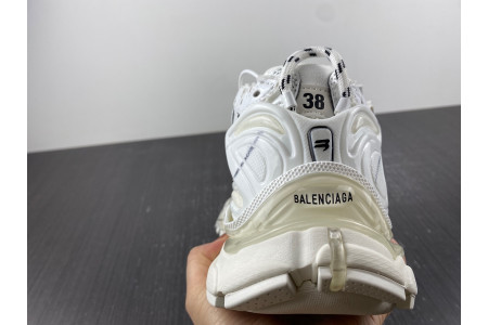 BLCG RUNNER SNEAKER 677402 W3RBQ 9010