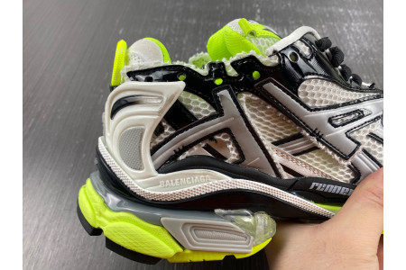 BLCG RUNNER SNEAKER 677403 W3RBP 1093
