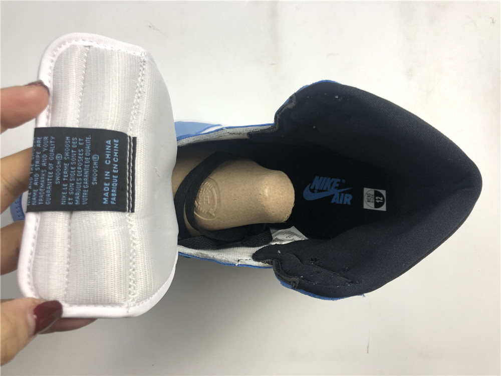 AIR JORDAN 1 RETRO HIGH WHITE UNIVERSITY BLUE BLACK 555088-134