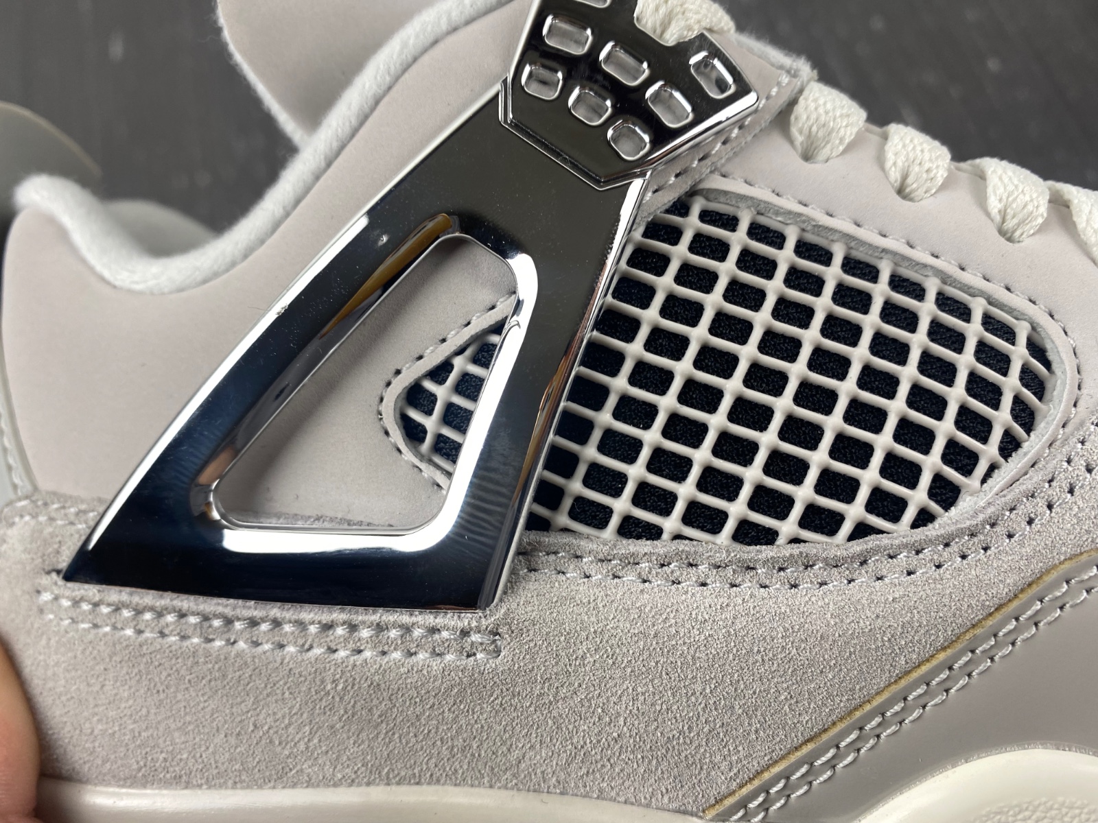 Jordan 4 Retro Frozen Moments
