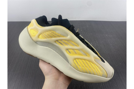 Adidas Yeezy 700 V3 Mono Safflower HP5425