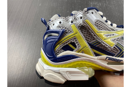 BLCG RUNNER SNEAKER 677402 W3RB5 9174