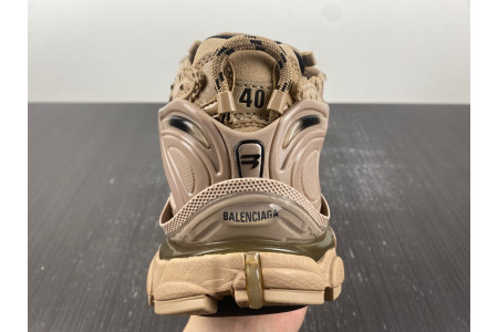 BLCG RUNNER SNEAKER 677403 W2RA5 0126