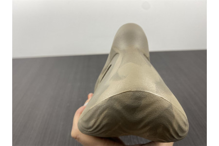 Adidas Yeezy Foam RNNR Stone Sage GX4472