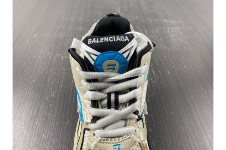 BLCG RUNNER SNEAKER 677402 W5RH6 0312