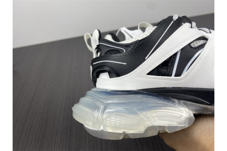 BLCG TRACK SNEAKER 647741 W3BZ2 9010