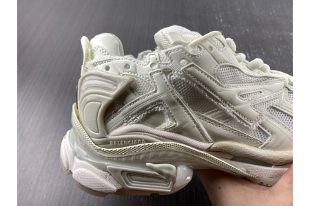 BLCG RUNNER SNEAKER 677403 W2RC8 2516
