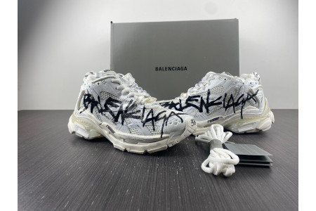 BLCG RUNNER SNEAKER 677402 W3RBQ 9010