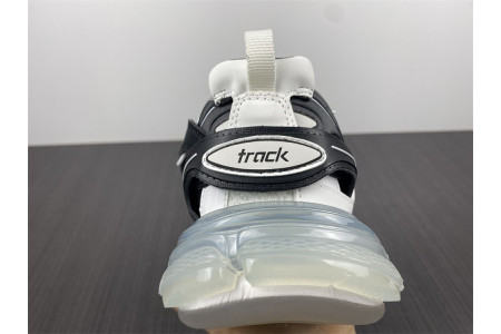 BLCG TRACK SNEAKER 647741 W3BZ2 9010