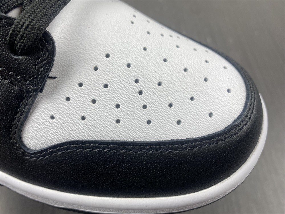 Nike Dunk Low Next Nature White Black Panda