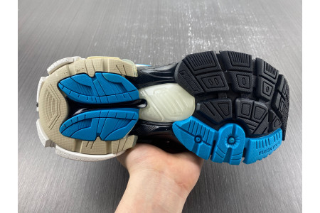 BLCG RUNNER SNEAKER 677402 W5RH6 0312
