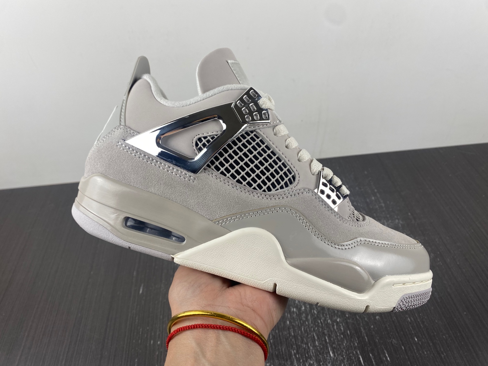 Jordan 4 Retro Frozen Moments