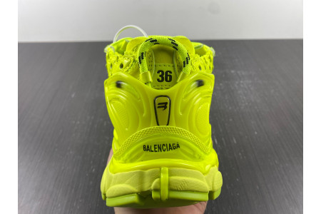 BLCG RUNNER SNEAKER 677402 W3RB4 7510
