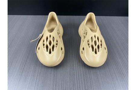 Adidas Yeezy Foam RNNR Ochre GW3354